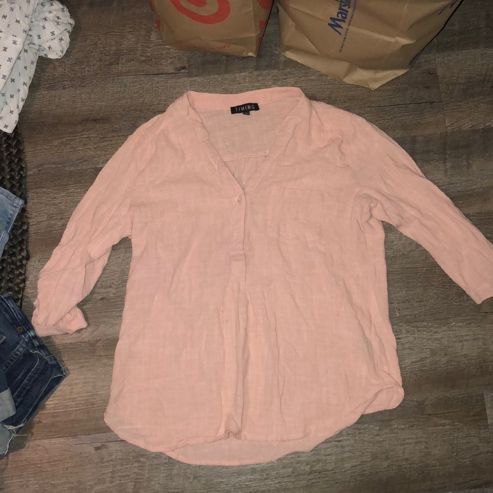 Woman’s shirt size large